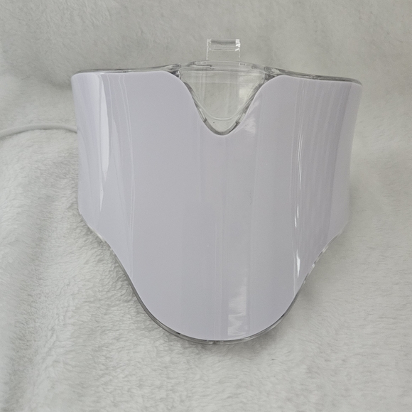 White LED Face Mask - Picture 2 of 5